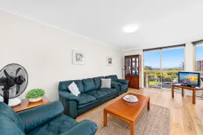 Seaspray Unit 3 4 Intrepid Close - Image 2