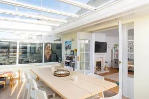 Family Home in Newquay Parking 3 mins to Beach - Image 5