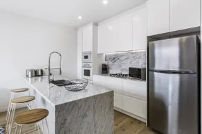 Boutique apartment in quiet, sought-after suburb - Image 3