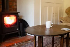 Cozy 3 Bed Cottage with Wood Burner in Mid Wales - Image 4