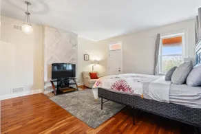 Historic Manchester Charming Victorian Townhouse S - Image 5