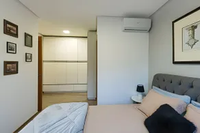 104- apartment with heated pool, well located - Image 5