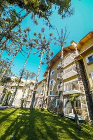 104- apartment with heated pool, well located - Image 4