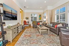 Downtown Villa - Perfect Location Downtown - Image 2
