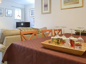 Trentham Cottage - Image 5
