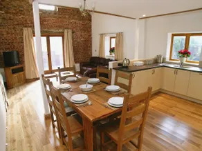The Street Farm Barn - Image 3
