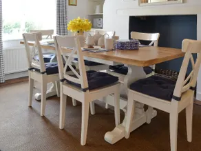 Apple Tree Cottage - Image 4