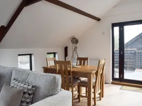 Derby's Loft - Image 3