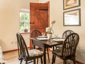 Broomstick Cottage - Image 5