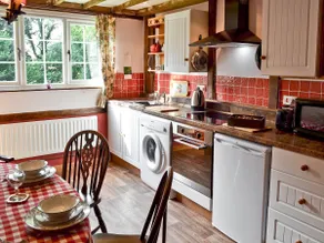 Henley Bridge Holiday Cottage - Image 5