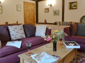 Henley Bridge Holiday Cottage - Image 4