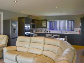 Lucy's Lodge - Ukc2202 - Image 2