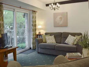 Ivy Cottage - Image 2