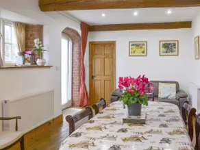 The Granary Barn - 25589 - Image 4