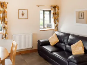 Red Kite Cottage - Image 5