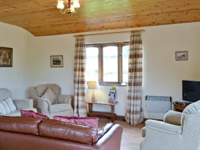 Woodside Lodge Hw7520 - Image 3