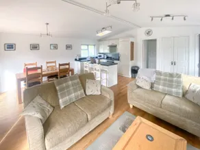 Edw Lodge - Image 3
