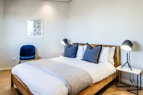 Modern Apartment w Rooftop Deck and Jacuzzi Pentho - Image 5