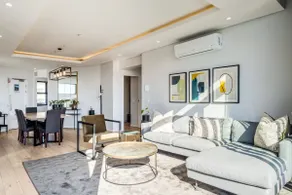 Modern Apartment w Rooftop Deck and Jacuzzi Pentho - Image 2