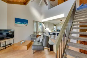 Top-Floor Kailua Bay Resort Condo w/ Ocean Views! - Image 3
