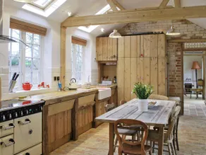 The Coach House - Image 4