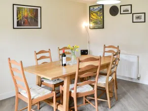 Middle Cottage - Image 5