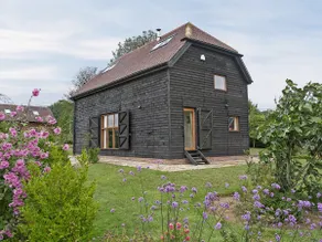 Chilsham Barn - Image 2