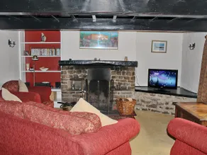 Elm Cottage - Image 2