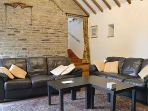 Spring Cottage - Image 2