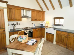 Groom's Cottage - E5398 - Image 4