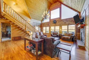 Deck & Mtn Views! Luxe Log Cabin in Waynesville - Image 4