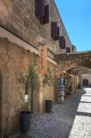 Alley 7, Old Town - Image 5