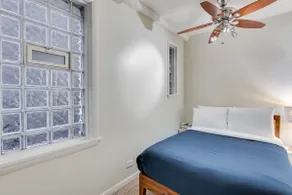 Bright 3 Bed River West Condo, Steps to Blue Line - Image 4
