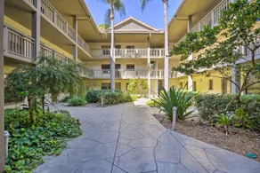 ¡NUEVO! Bonita Springs Condo actualizado - 4 millas a la playa! - Image 3