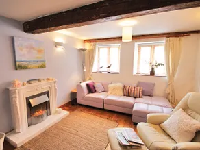 Fisherman's Cottage - Image 2