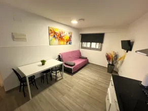 Cozy apartment in the heart of Madrid (Sol) - Image 3