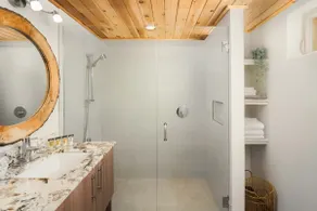 Nama-Stay Suite 2 | King Loft, 5 Min to Zion National Park - Image 4