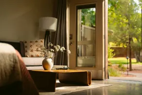 Nama-Stay Suite 1 | King, 5 Min to Zion NP - Image 4
