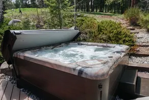 Foothills Retreat with Hot Tub - Image 2