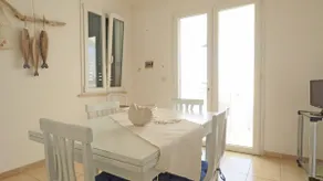 Villa Del Mare 1, near the beach, sleeps 5 - Image 5