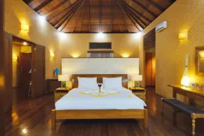 Spacious Beach Front Villa Sanur - Image 3