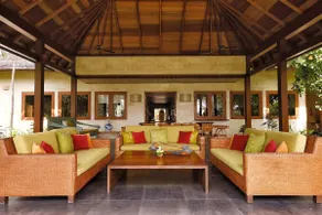 Spacious Beach Front Villa Sanur - Image 4