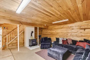 Aspen's Run: 3 br log cabin, wood stove, deck, firepit, window a/c by Stowe Country Homes - Image 4
