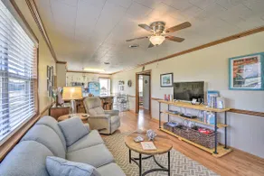 Nags Head Cottage: Screened Porch, Walk to Beach! - Image 2
