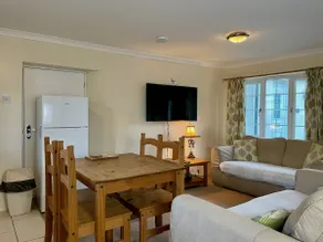 Pendragon Cottage Llamrai  Lounge/Diner Sleeps 4 - Image 2