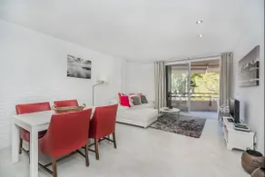Lord Jim Pinewalk Apartment - Image 2