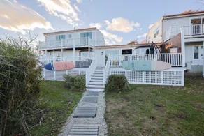 Waterfront Escape: HotTub, Pets OK, Pool Table - Image 4