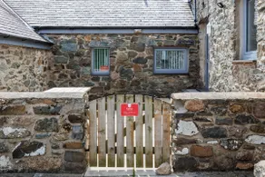 Ty Cwyfan: 3‑Bed Ground-Floor Apartment in Aberffraw | Managed by Anglesey Holiday Lettings - Image 2
