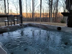 High Point Hide-A-Way w/ Internet and a Hot Tub! - Image 4