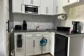 Kozy Bahamas Getaway 25mins from Airport & USA Embassy - Image 2